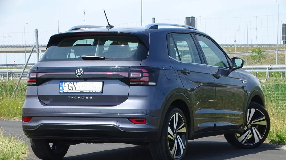 VOLKSWAGEN T-Cross -