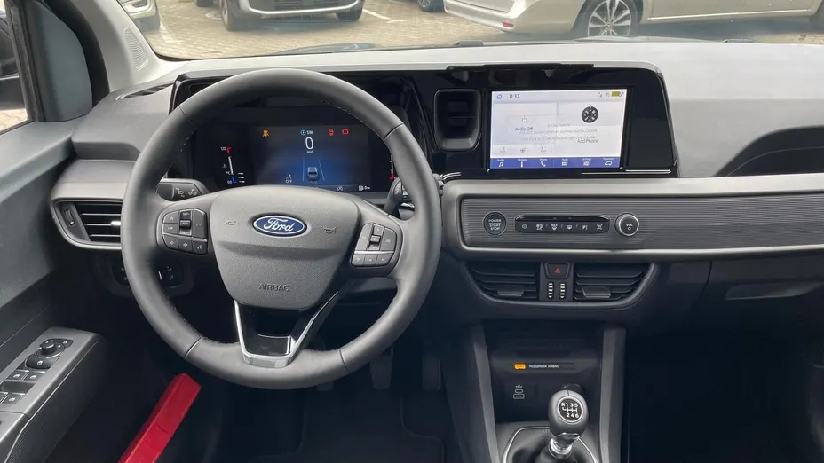 FORD Tourneo Courier Tourneo Courier 1.0 EcoBoost Titanium Nowy