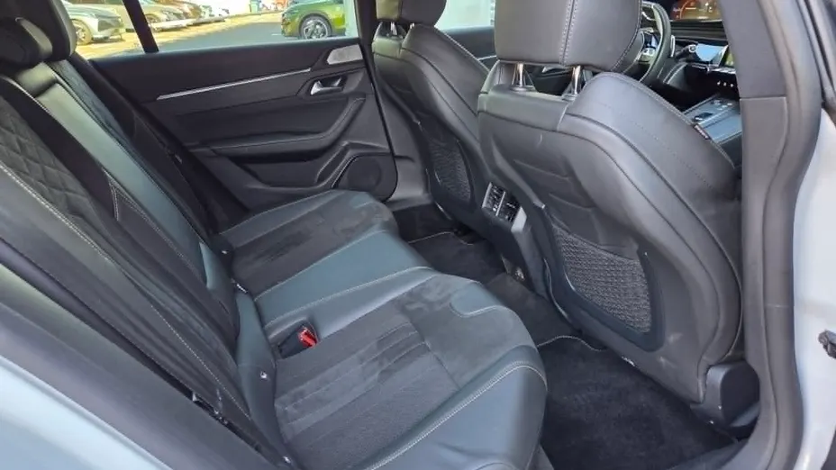 PEUGEOT 508 508 1.6 PureTech HYbrid4 Peugeot Sport Engineered EAT8