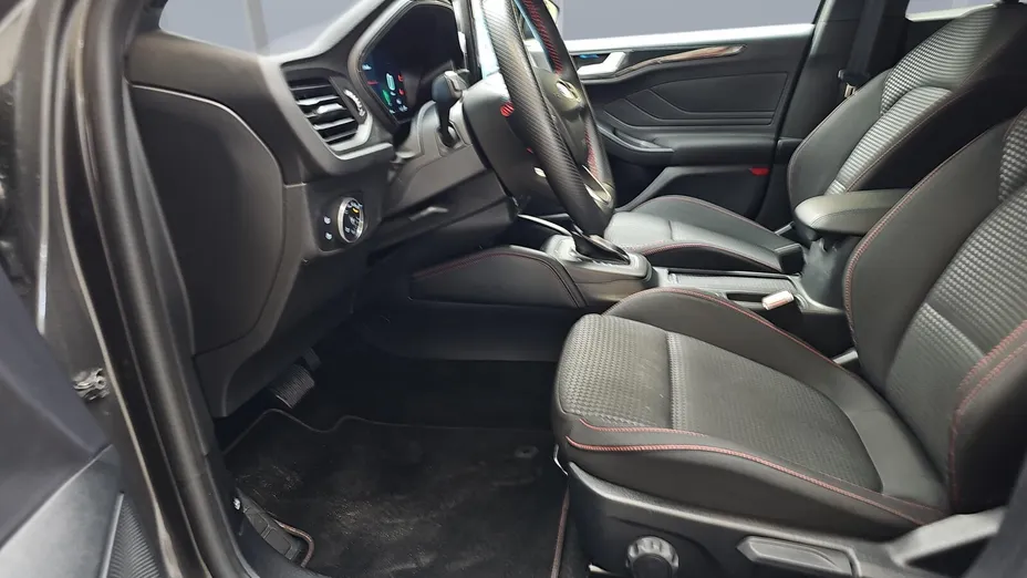 FORD Focus Focus 1.0 EcoBoost mHEV ST-Line X aut