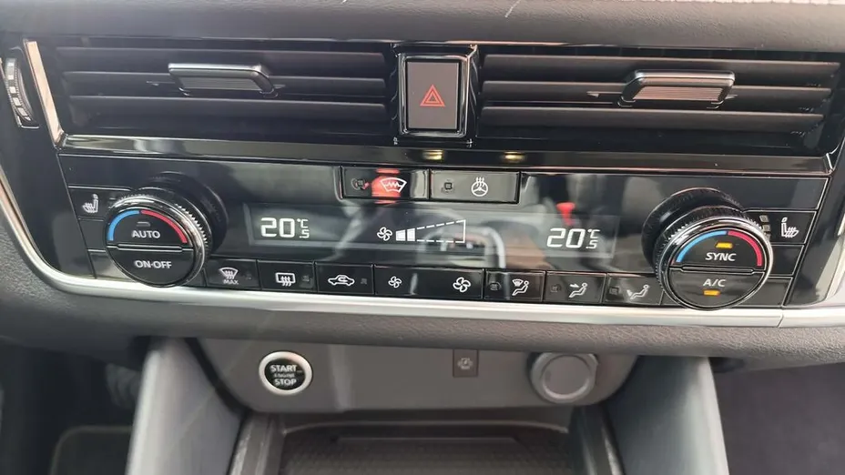 NISSAN Qashqai Qashqai 1.3 DIG-T mHEV N-Connecta Xtronic