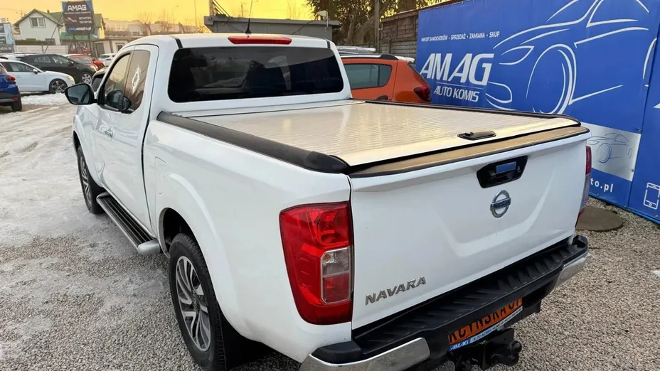 NISSAN Navara -