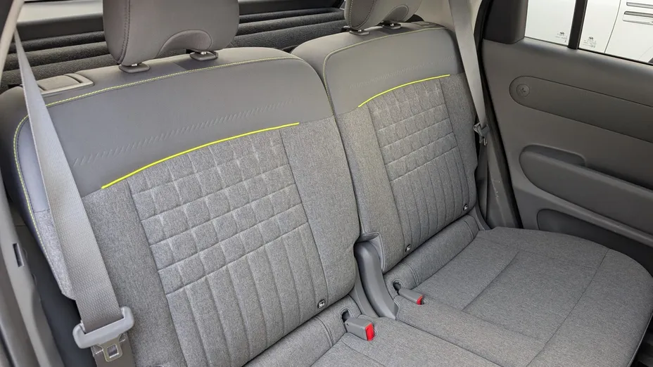 HYUNDAI Inster Inster 49kWh Inster Cross Smart Nowy