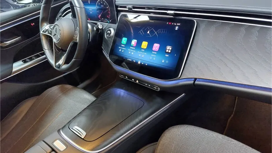 MERCEDES-BENZ E Klasa E 200 mHEV Avantgarde 9G-Tronic