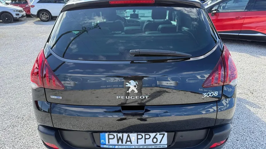 PEUGEOT 3008 -