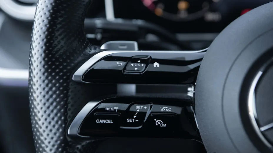 MERCEDES-BENZ CLE CLE 300 mHEV 4-Matic AMG Line