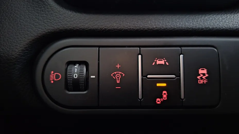 KIA Cee'd Ceed 1.6 CRDi mHEV L Business Line DCT