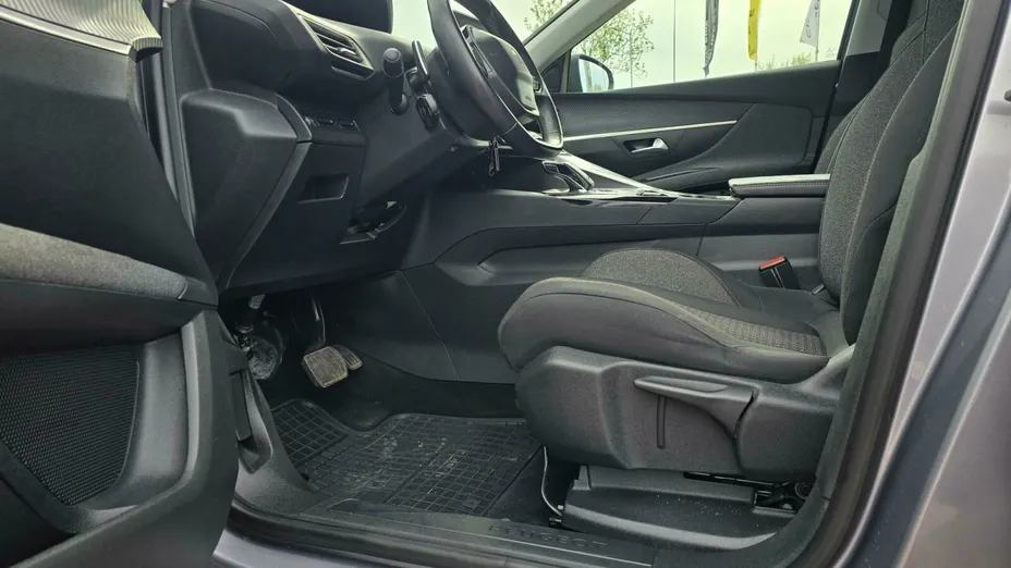 PEUGEOT 5008 5008 1.6 BlueHDI Allure S&S EAT6