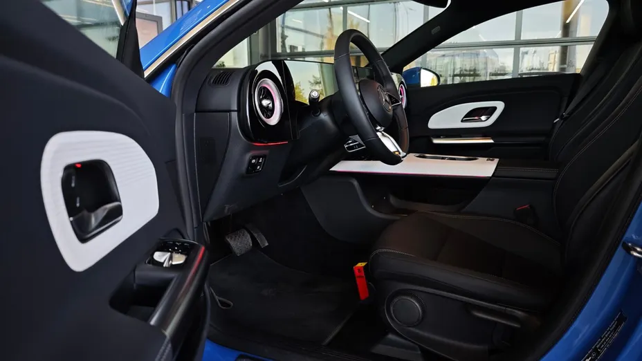 MERCEDES-BENZ CLA CLA 180 mHEV 8G-DCT