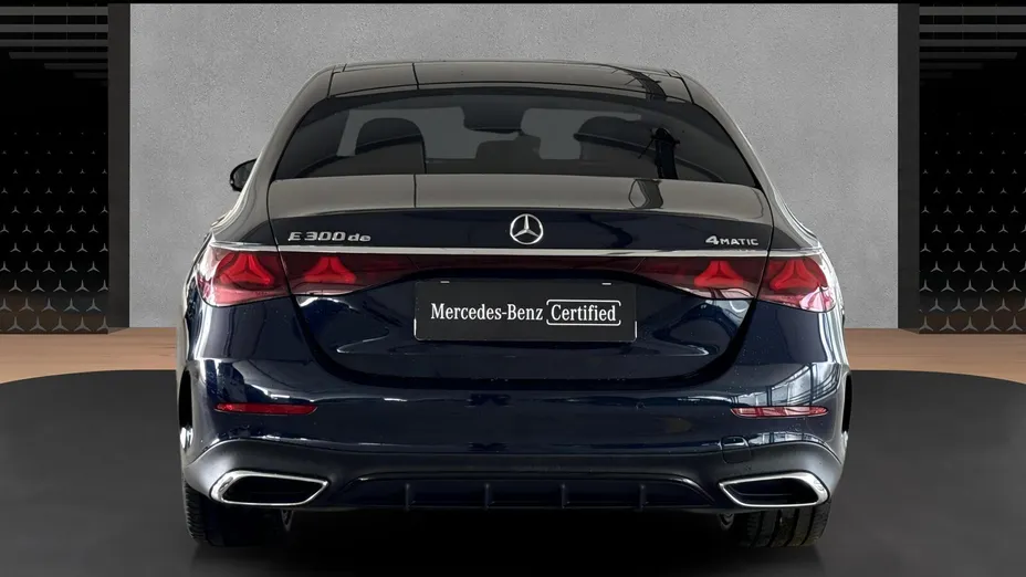 MERCEDES-BENZ E Klasa E 300 de PHEV 4-Matic AMG 9G-Tronic