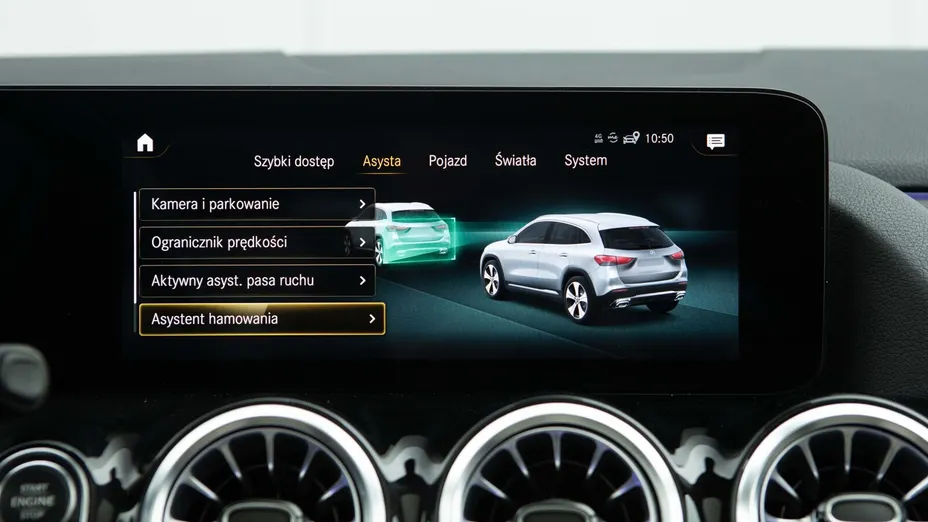 MERCEDES-BENZ GLA GLA 200 Progressive
