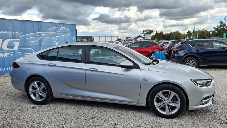 OPEL Insignia -