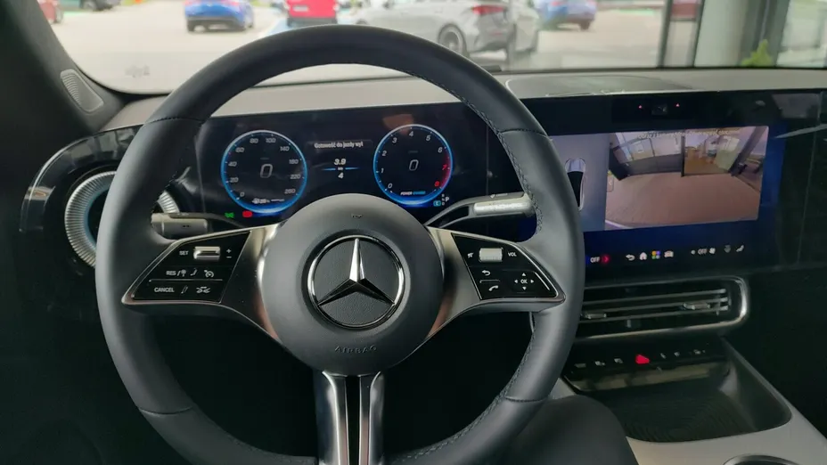 MERCEDES-BENZ CLA -