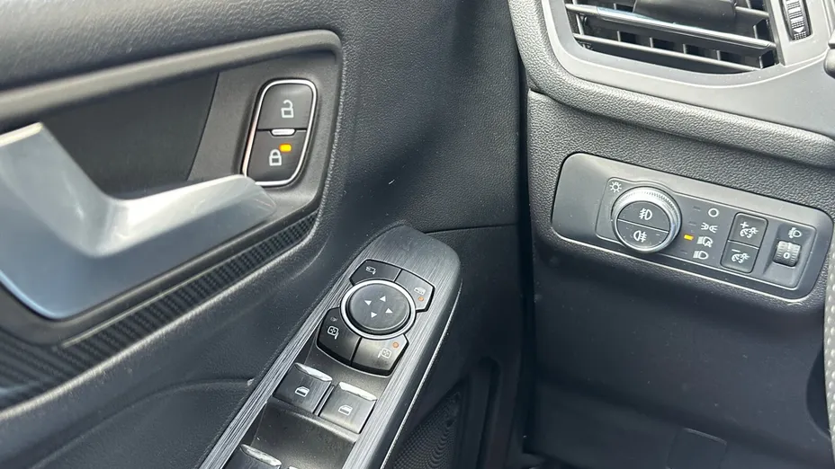 FORD Kuga Kuga 2.5 FHEV FWD ST-Line