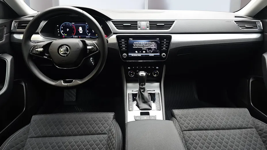 SKODA Superb Superb 2.0 TDI SCR Ambition DSG