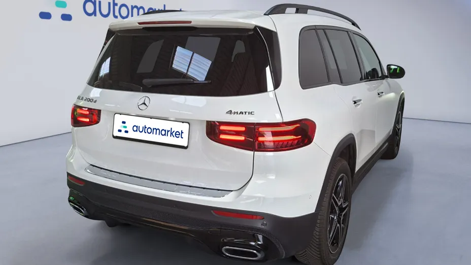 MERCEDES-BENZ GLB GLB 200 d 4-Matic AMG Line 8G-DCT