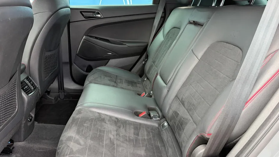 HYUNDAI Tucson -