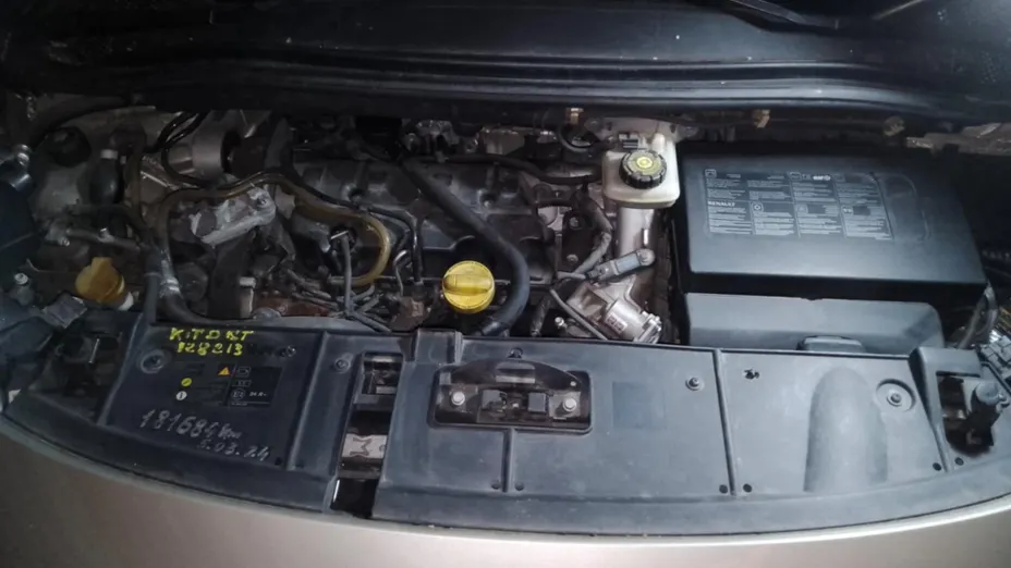 RENAULT Scenic Megane Scenic 1.9 dCi RT (klm)