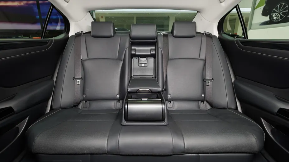 LEXUS ES ES 300h Business Edition