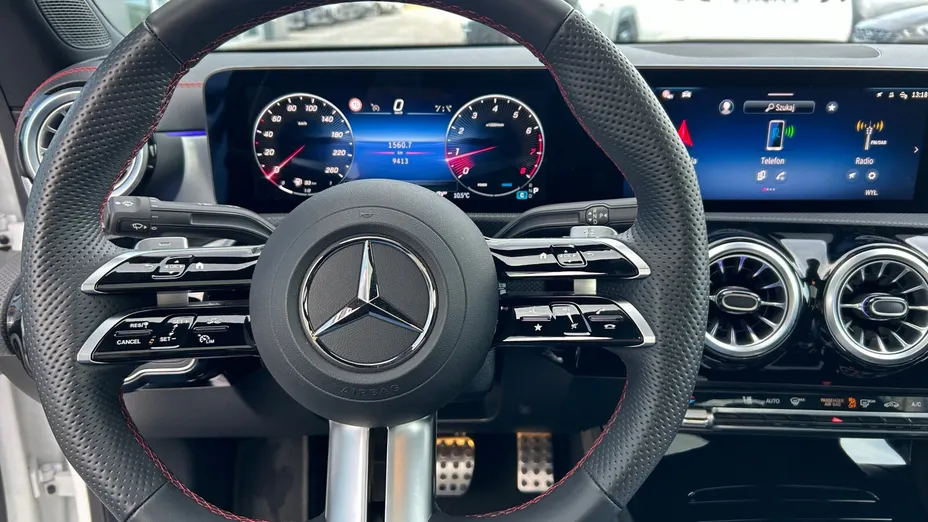 MERCEDES-BENZ CLA CLA 200 AMG Line 7G-DCT