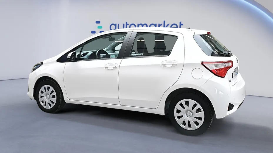 TOYOTA Yaris Yaris 1.5 Active