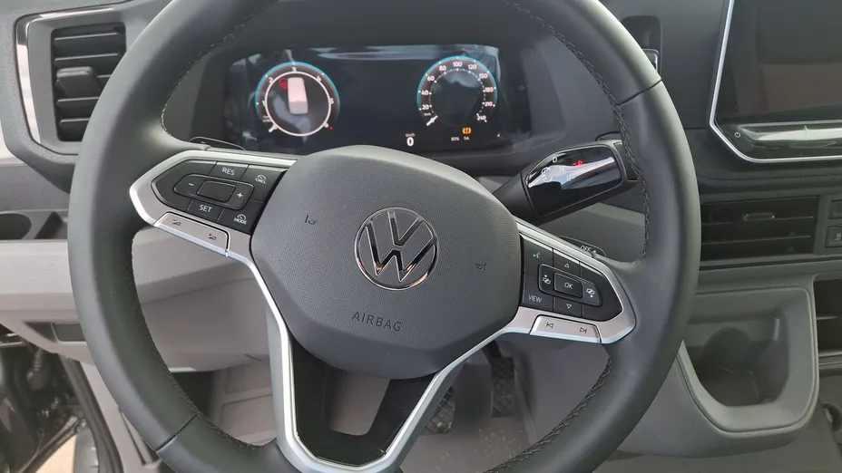 VOLKSWAGEN Crafter Crafter 35 BiTDI (11,3m3) aut Nowy