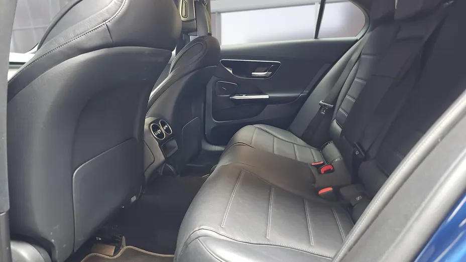 MERCEDES-BENZ C Klasa C 300 mHEV 4-Matic AMG