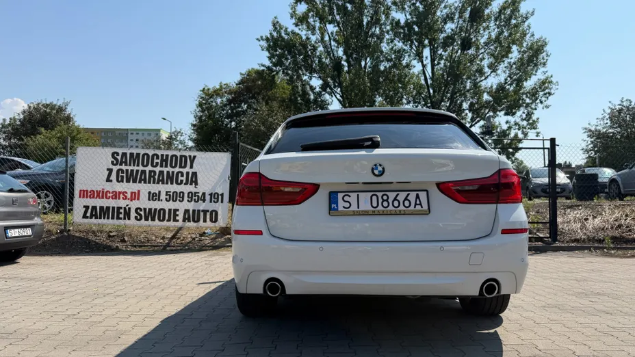 BMW Seria 5 520d Luxury Line aut