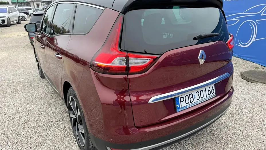 RENAULT Scenic -