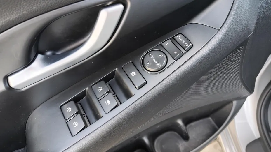 HYUNDAI i30 i30 1.0 T-GDI Modern