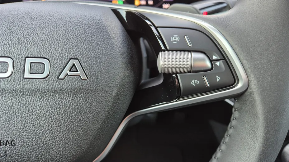 SKODA Superb Superb 2.0 TDI SCR 4x4 Edition 130 DSG