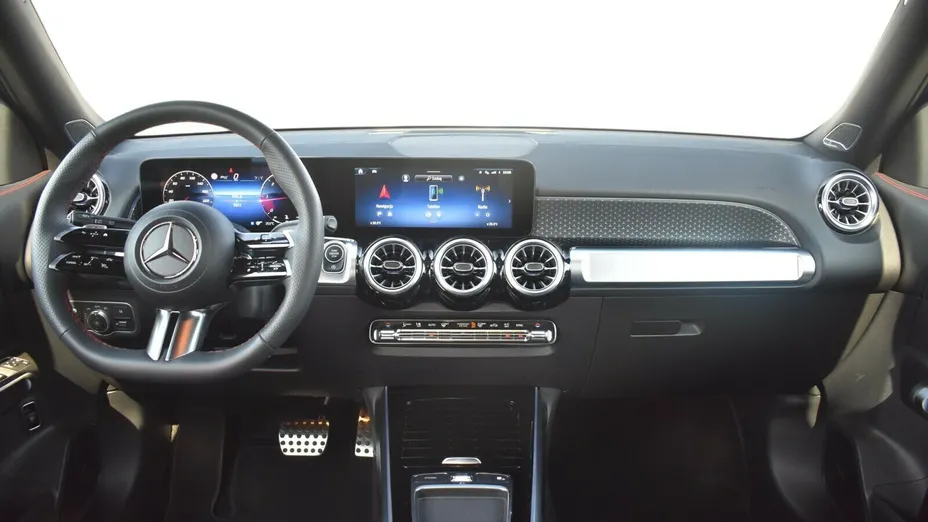 MERCEDES-BENZ GLB GLB 200 d AMG Line 8G-DCT