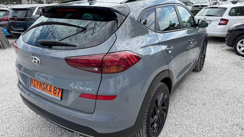 HYUNDAI Tucson -