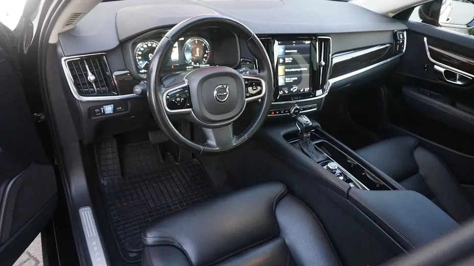 VOLVO V90 V90 D4 Momentum aut