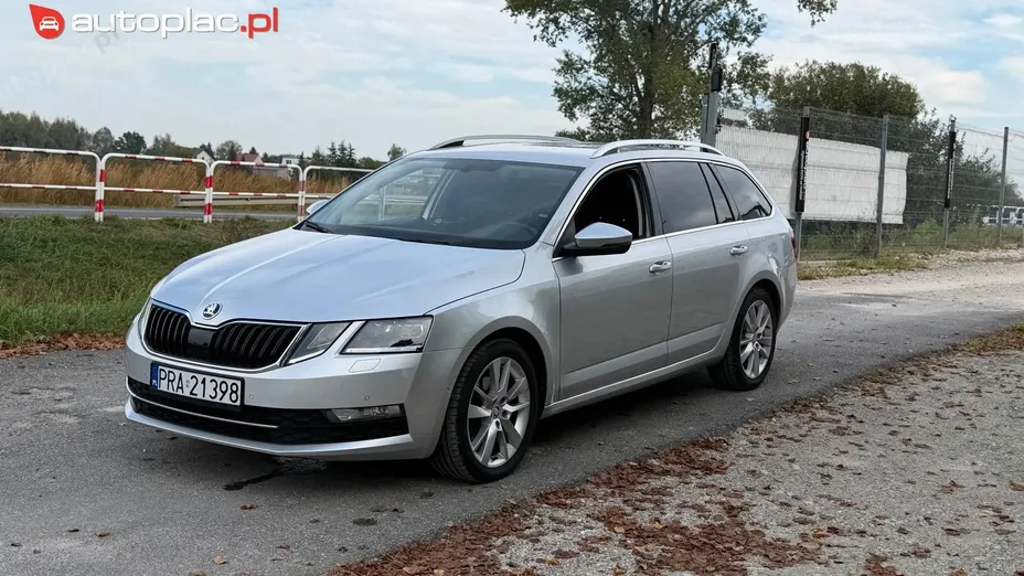 SKODA Octavia -
