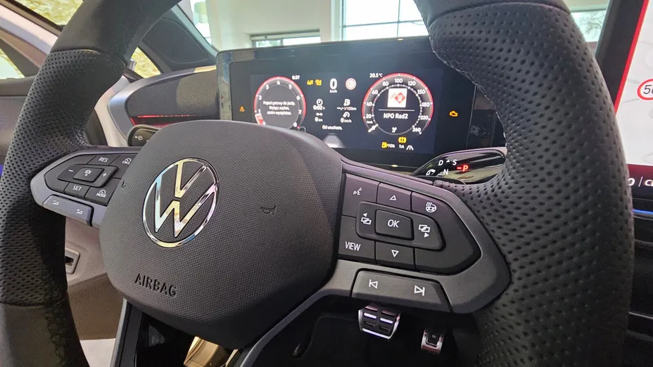 VOLKSWAGEN T-ROC T-ROC 1.5 eTSI R-Line DSG Nowy