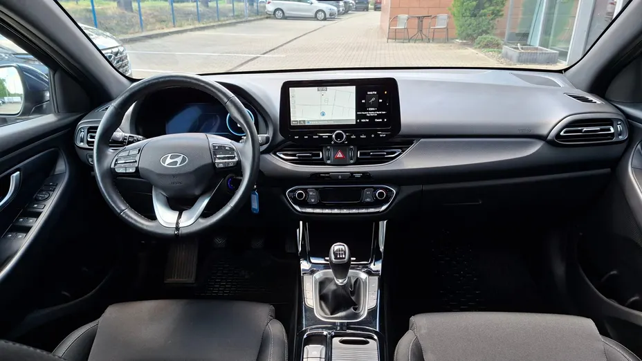 HYUNDAI i30 i30 1.5 T-GDI 48V Smart