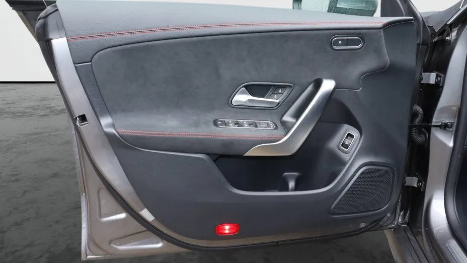 MERCEDES-BENZ CLA CLA 180 mHEV AMG Line 7G-DCT