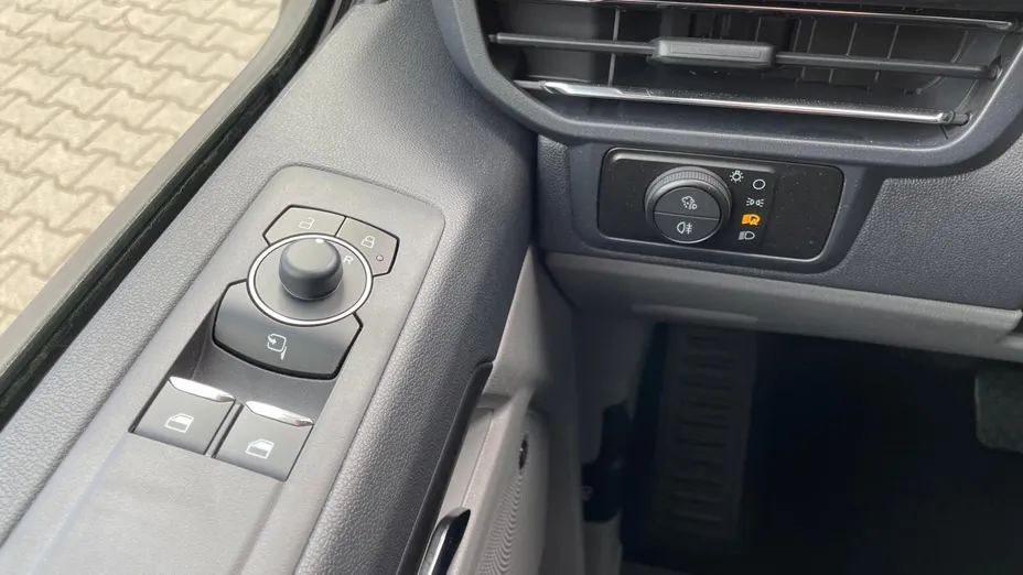 FORD Tourneo Custom Tourneo Custom 2.0 EcoBlue 320 L2 Titanium aut Nowy