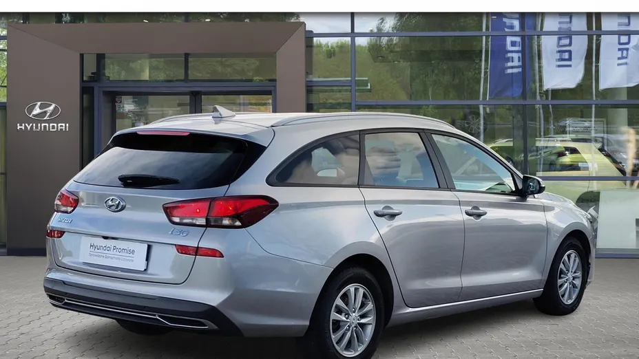 HYUNDAI i30 i30 1.0 T-GDI Modern