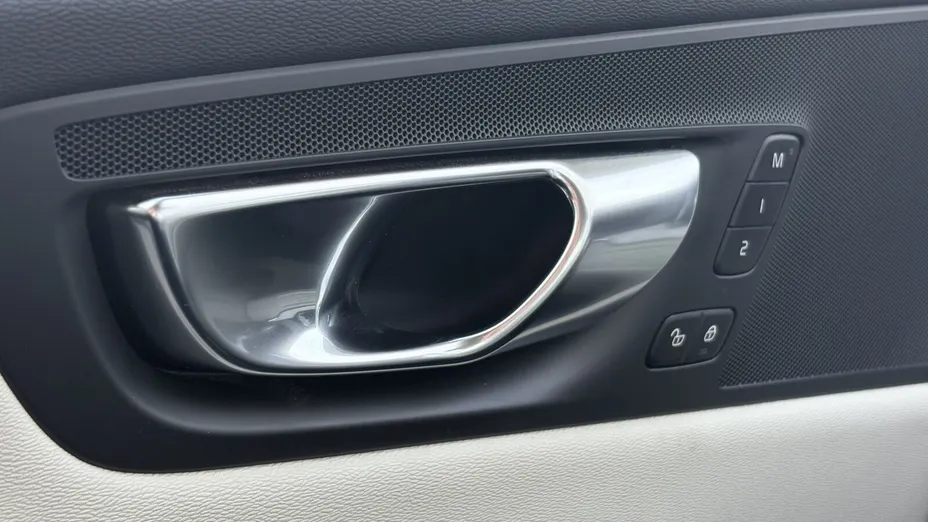 VOLVO XC60 XC60 B4 B Plus Bright aut