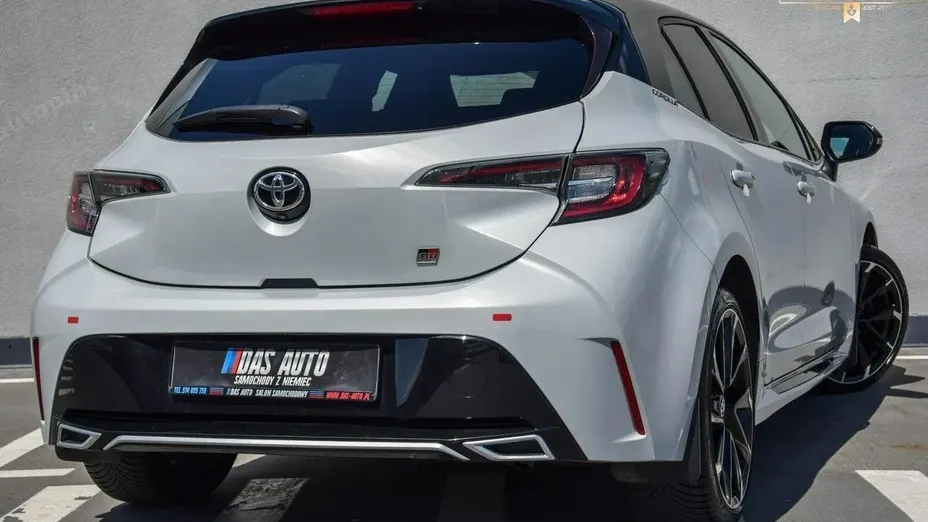 TOYOTA Corolla -