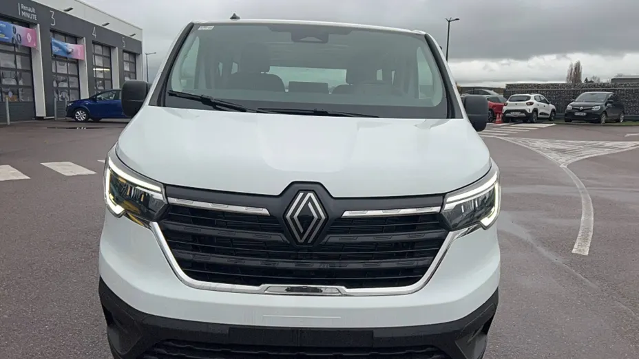RENAULT Trafic -