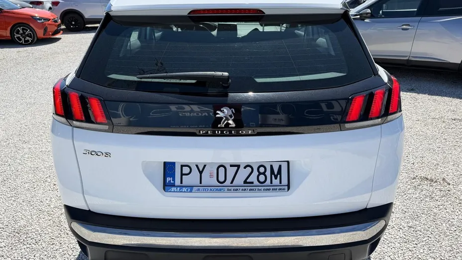 PEUGEOT 3008 -