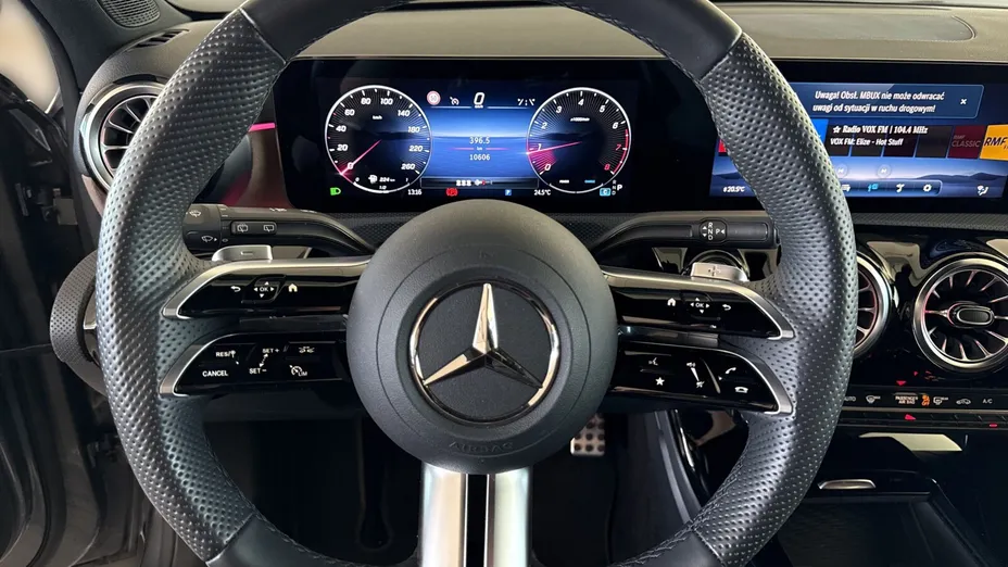 MERCEDES-BENZ A Klasa A 200 AMG Line 7G-DCT