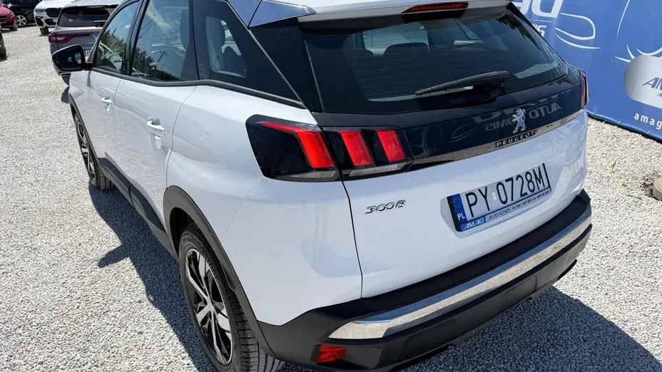 PEUGEOT 3008 -