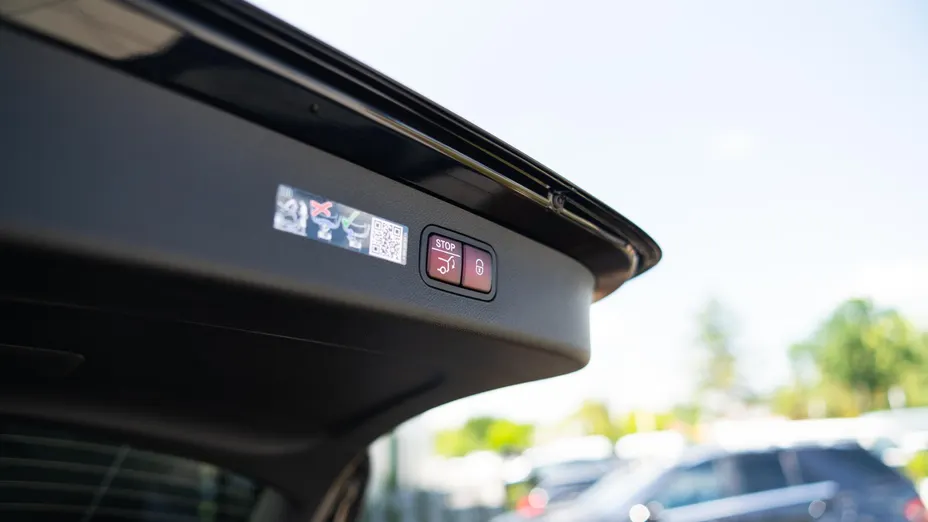 MERCEDES-BENZ E Klasa E 220 d mHEV 4-Matic AMG 9G-Tronic