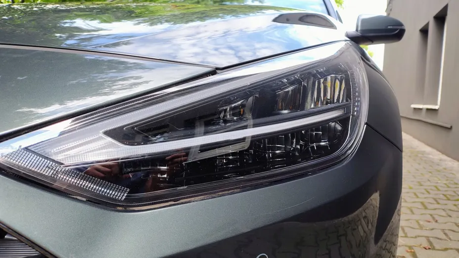 HYUNDAI i30 -