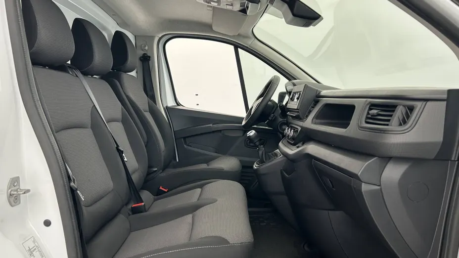 RENAULT Trafic -