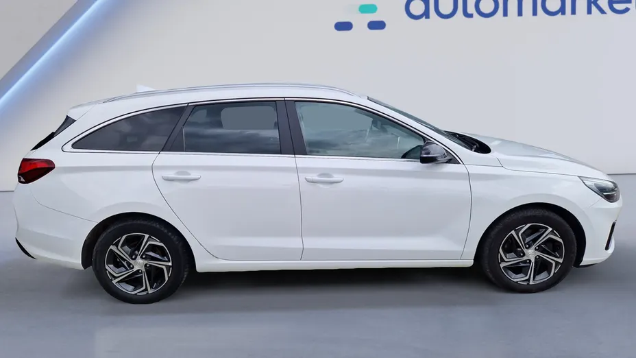 HYUNDAI i30 i30 1.0 T-GDI Smart